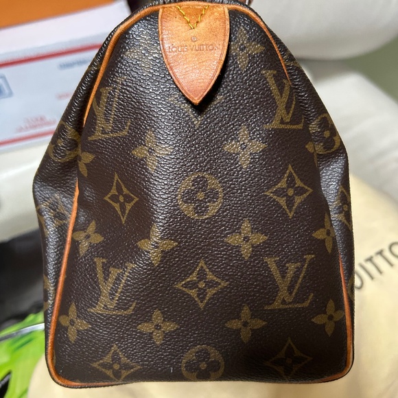 AUTHENTIC Louis Vuitton Speedy 25š«¶š¼ - Picture 15 of 16